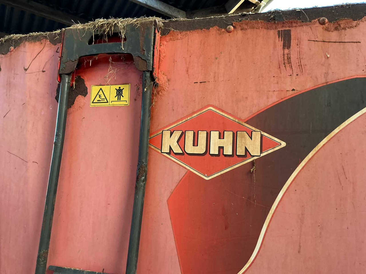 Kuhn Euvi85 - Seosrehuvaunu: kuva Kuhn Euvi85 - Seosrehuvaunu Kuhn Euvi85 - Seosrehuvaunu: kuva Kuhn Euvi85 - Seosrehuvaunu