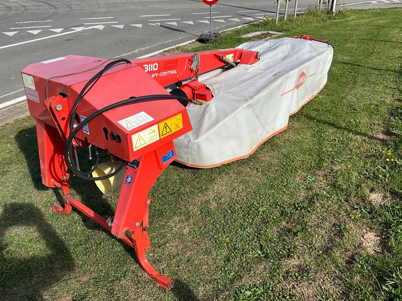 Kuhn GMD3110 - Kesantomurskain/ Vesakkomurskain: kuva Kuhn GMD3110 - Kesantomurskain/ Vesakkomurskain Kuhn GMD3110 - Kesantomurskain/ Vesakkomurskain: kuva Kuhn GMD3110 - Kesantomurskain/ Vesakkomurskain