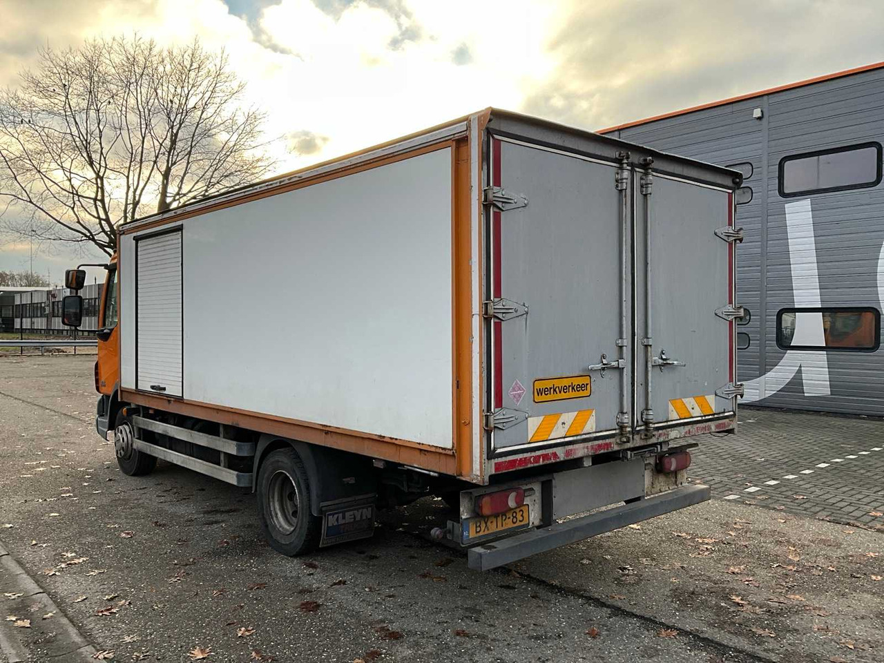 2010 DAF LF45.160 TRUCK WITH INSTALLATION BX-TP-83 - Kuorma-auto: kuva 2010 DAF LF45.160 TRUCK WITH INSTALLATION BX-TP-83 - Kuorma-auto 2010 DAF LF45.160 TRUCK WITH INSTALLATION BX-TP-83 - Kuorma-auto: kuva 2010 DAF LF45.160 TRUCK WITH INSTALLATION BX-TP-83 - Kuorma-auto