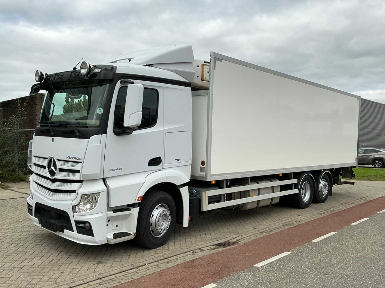 2013 MERCEDES-BENZ ACTROS 2542 CONDITIONED TRUCK - Kuorma-auto: kuva 2013 MERCEDES-BENZ ACTROS 2542 CONDITIONED TRUCK - Kuorma-auto 2013 MERCEDES-BENZ ACTROS 2542 CONDITIONED TRUCK - Kuorma-auto: kuva 2013 MERCEDES-BENZ ACTROS 2542 CONDITIONED TRUCK - Kuorma-auto