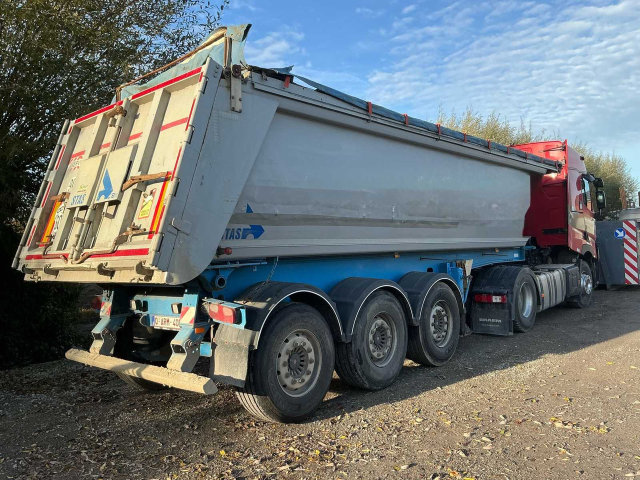 2015 RENAULT T HB001 TRACTOR AND TRAILER - Kuorma-auto: kuva 2015 RENAULT T HB001 TRACTOR AND TRAILER - Kuorma-auto 2015 RENAULT T HB001 TRACTOR AND TRAILER - Kuorma-auto: kuva 2015 RENAULT T HB001 TRACTOR AND TRAILER - Kuorma-auto