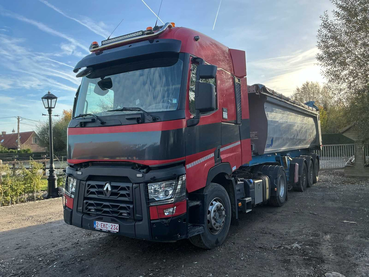 2015 RENAULT T HB001 TRACTOR AND TRAILER - Kuorma-auto: kuva 2015 RENAULT T HB001 TRACTOR AND TRAILER - Kuorma-auto 2015 RENAULT T HB001 TRACTOR AND TRAILER - Kuorma-auto: kuva 2015 RENAULT T HB001 TRACTOR AND TRAILER - Kuorma-auto
