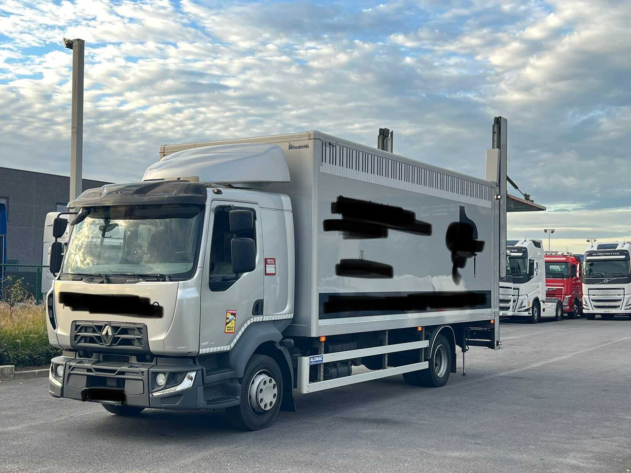 2017 RENAULT MDA2C TRUCK - Kuorma-auto: kuva 2017 RENAULT MDA2C TRUCK - Kuorma-auto 2017 RENAULT MDA2C TRUCK - Kuorma-auto: kuva 2017 RENAULT MDA2C TRUCK - Kuorma-auto