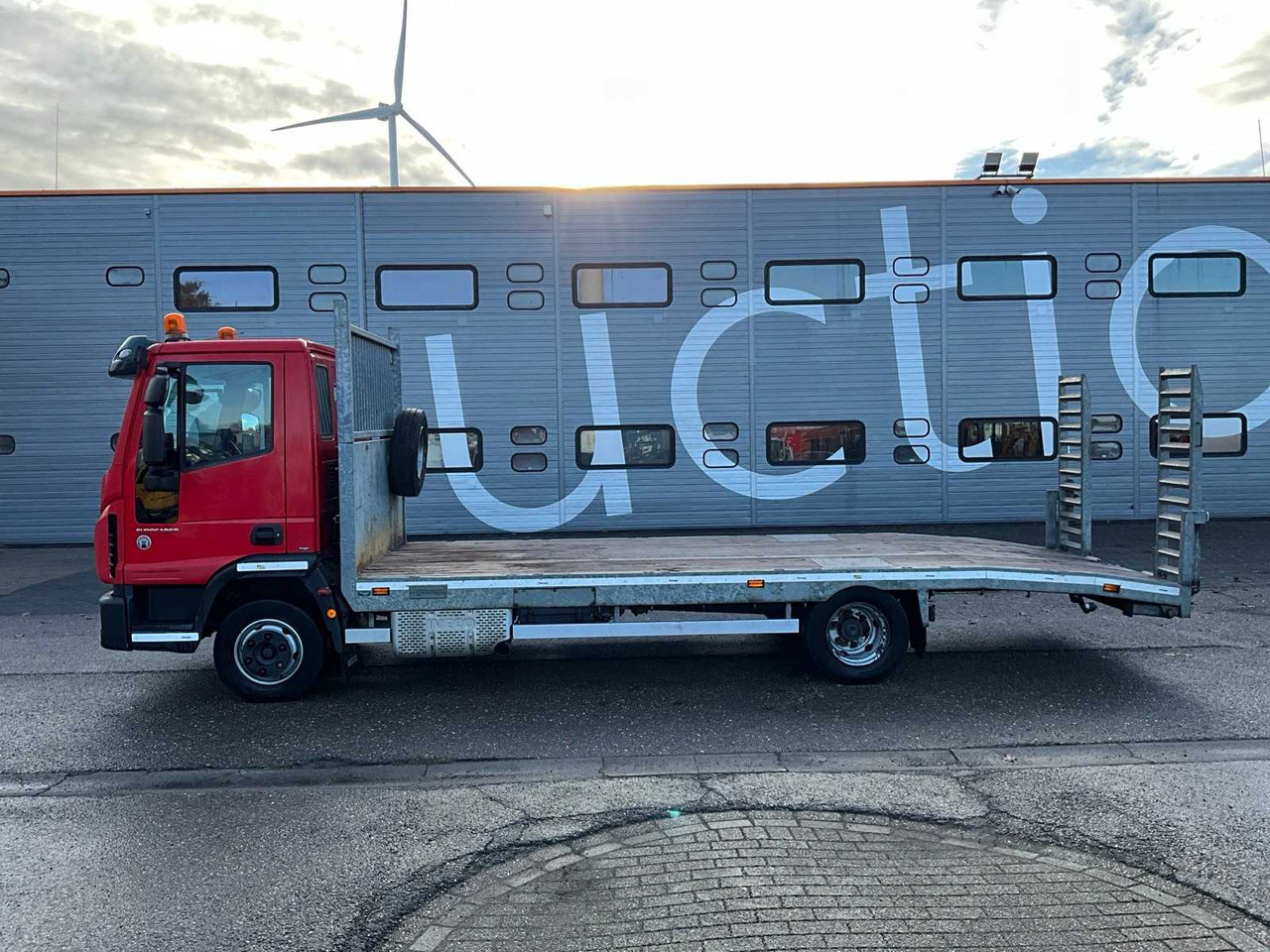 2018 IVECO EUROCARGO EURO6 RAMP WITH VELDHUIZEN BODY 39-BJX-7 - Kuorma-auto: kuva 2018 IVECO EUROCARGO EURO6 RAMP WITH VELDHUIZEN BODY 39-BJX-7 - Kuorma-auto 2018 IVECO EUROCARGO EURO6 RAMP WITH VELDHUIZEN BODY 39-BJX-7 - Kuorma-auto: kuva 2018 IVECO EUROCARGO EURO6 RAMP WITH VELDHUIZEN BODY 39-BJX-7 - Kuorma-auto