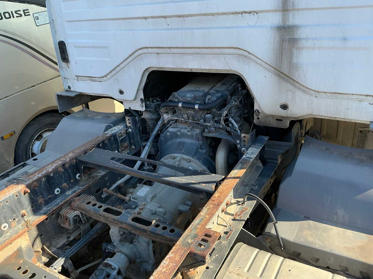 Kuorma-auto MERCEDES-BENZ TRUCK: kuva Kuorma-auto MERCEDES-BENZ TRUCK