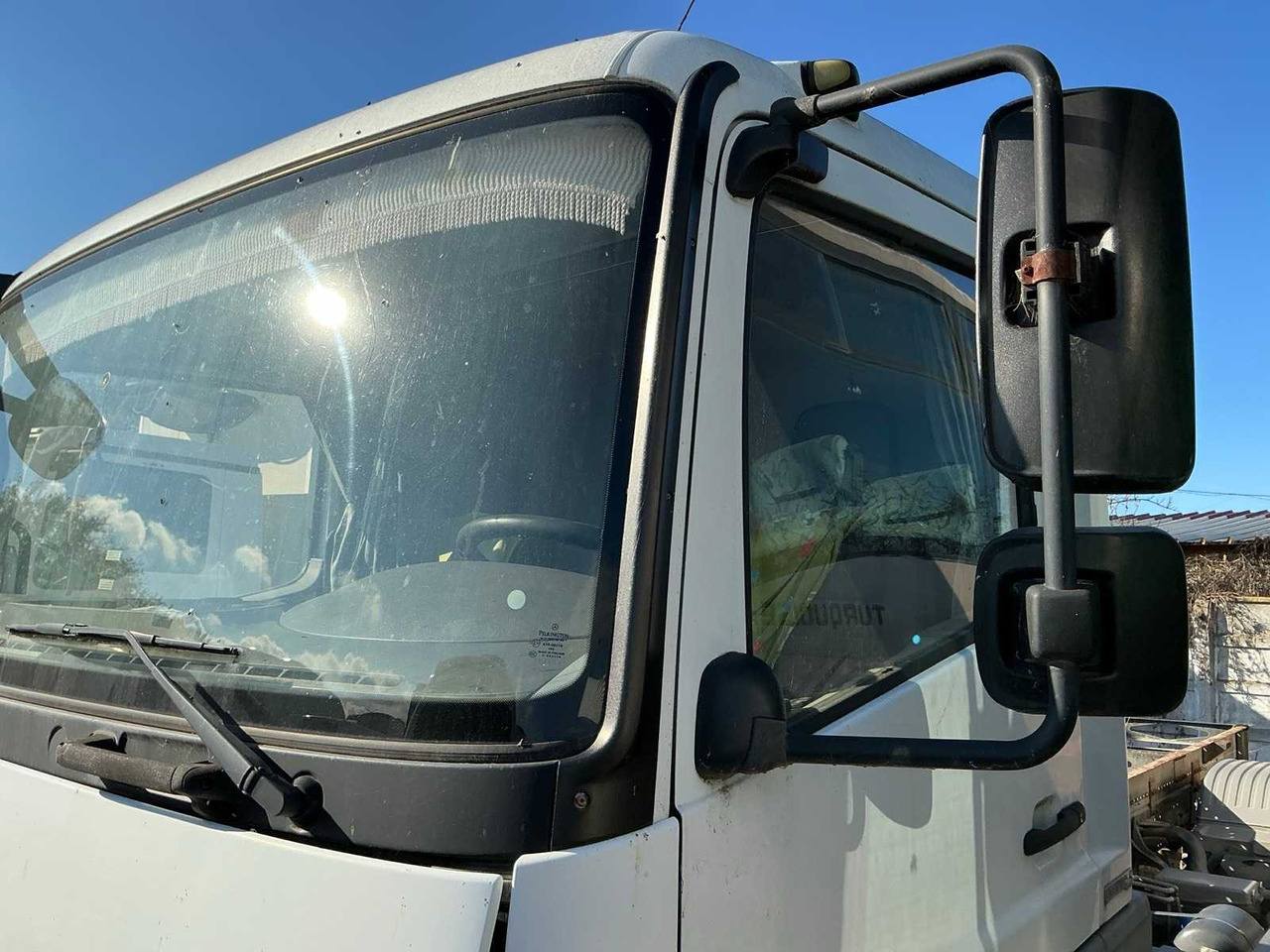 Kuorma-auto MERCEDES-BENZ TRUCK: kuva Kuorma-auto MERCEDES-BENZ TRUCK