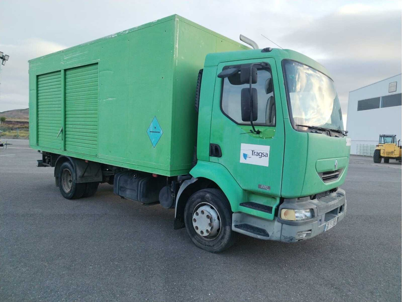 RENAULT M220.14C MAINTANCE TRUCK - 2002 - Kuorma-auto: kuva RENAULT M220.14C MAINTANCE TRUCK - 2002 - Kuorma-auto RENAULT M220.14C MAINTANCE TRUCK - 2002 - Kuorma-auto: kuva RENAULT M220.14C MAINTANCE TRUCK - 2002 - Kuorma-auto