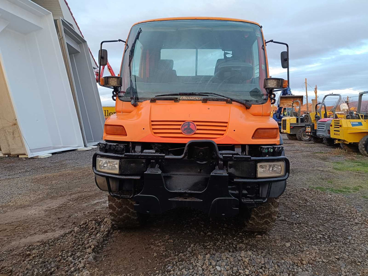 UNIMOG - U 400 - TRUCK - 2001 - Kuorma-auto: kuva UNIMOG - U 400 - TRUCK - 2001 - Kuorma-auto UNIMOG - U 400 - TRUCK - 2001 - Kuorma-auto: kuva UNIMOG - U 400 - TRUCK - 2001 - Kuorma-auto