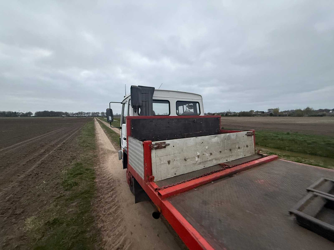 VOLVO - FL608-4X2-J 75 - TRUCK - 1993 - Kuorma-auto: kuva VOLVO - FL608-4X2-J 75 - TRUCK - 1993 - Kuorma-auto VOLVO - FL608-4X2-J 75 - TRUCK - 1993 - Kuorma-auto: kuva VOLVO - FL608-4X2-J 75 - TRUCK - 1993 - Kuorma-auto