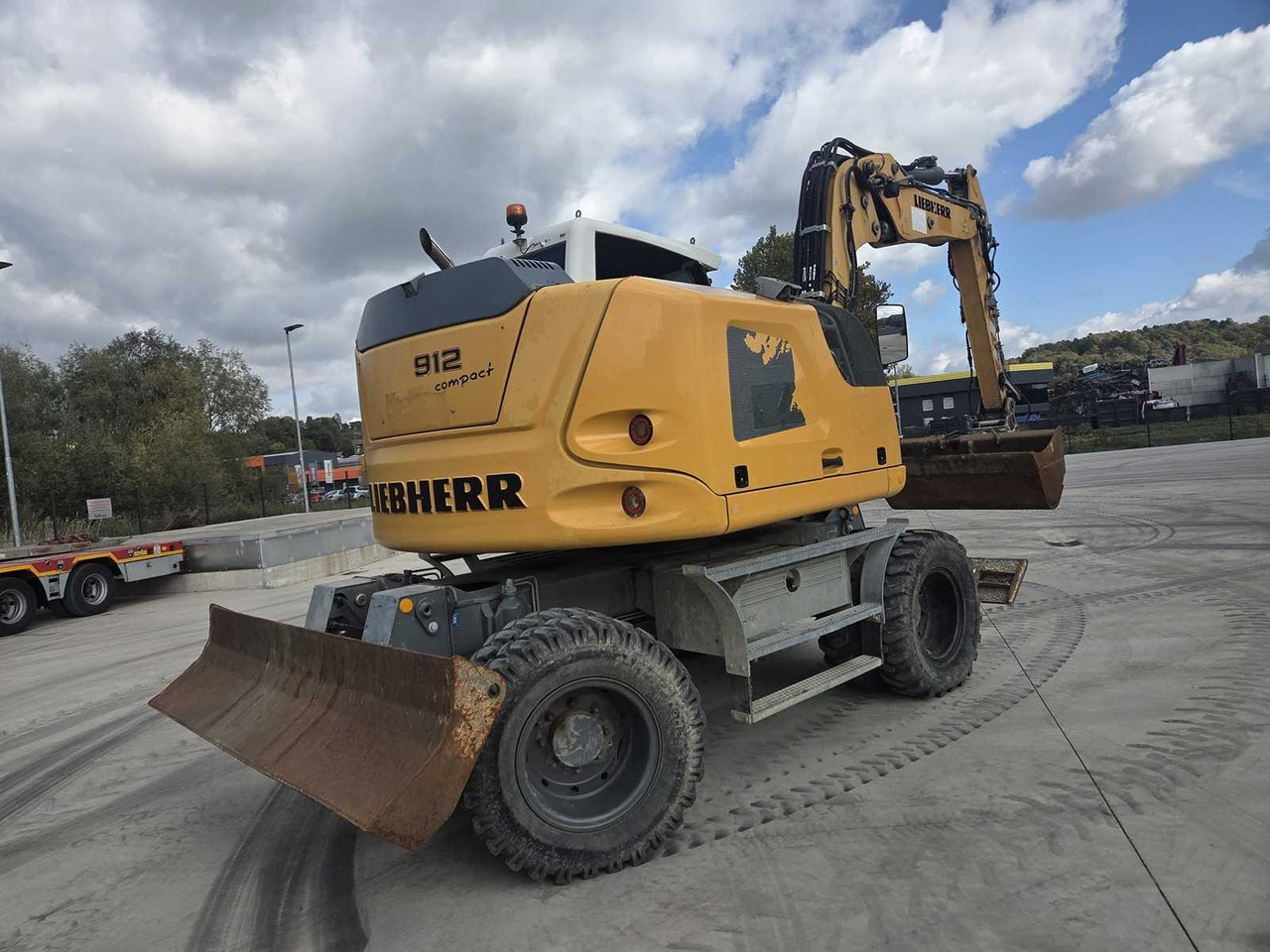 LIEBHERR - 912 COMPACT LITRONIC - WHEELED EXCAVATOR - 2017 - Pyöräalustainen kaivinkone: kuva LIEBHERR - 912 COMPACT LITRONIC - WHEELED EXCAVATOR - 2017 - Pyöräalustainen kaivinkone LIEBHERR - 912 COMPACT LITRONIC - WHEELED EXCAVATOR - 2017 - Pyöräalustainen kaivinkone: kuva LIEBHERR - 912 COMPACT LITRONIC - WHEELED EXCAVATOR - 2017 - Pyöräalustainen kaivinkone