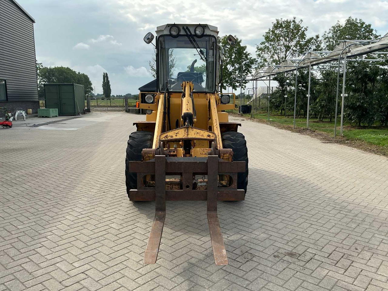 Liebherr L 506 - Pyöräkuormaaja: kuva Liebherr L 506 - Pyöräkuormaaja Liebherr L 506 - Pyöräkuormaaja: kuva Liebherr L 506 - Pyöräkuormaaja