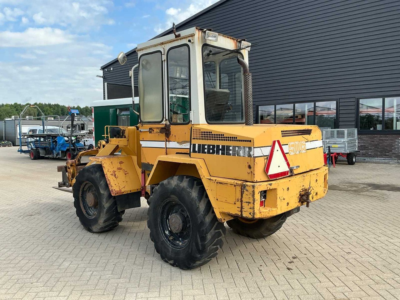 Liebherr L 506 - Pyöräkuormaaja: kuva Liebherr L 506 - Pyöräkuormaaja Liebherr L 506 - Pyöräkuormaaja: kuva Liebherr L 506 - Pyöräkuormaaja