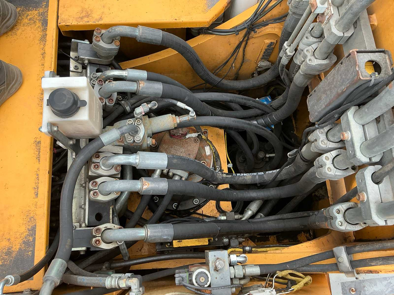 Telakaivukone Liebherr R944C HDS: kuva Telakaivukone Liebherr R944C HDS