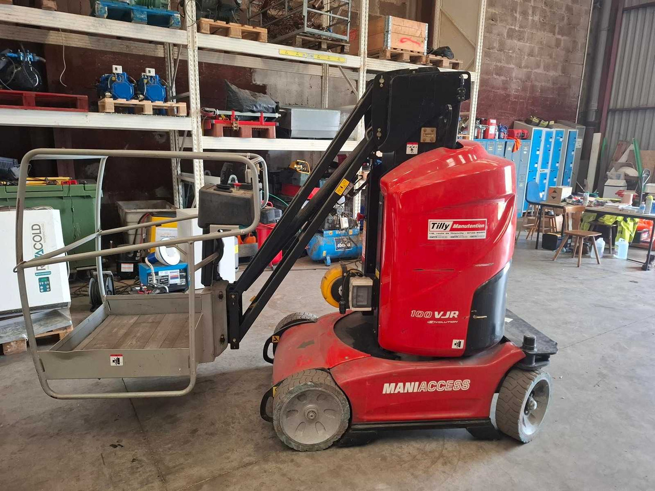 MANITOU 100 VJR - Henkilönostin: kuva MANITOU 100 VJR - Henkilönostin MANITOU 100 VJR - Henkilönostin: kuva MANITOU 100 VJR - Henkilönostin