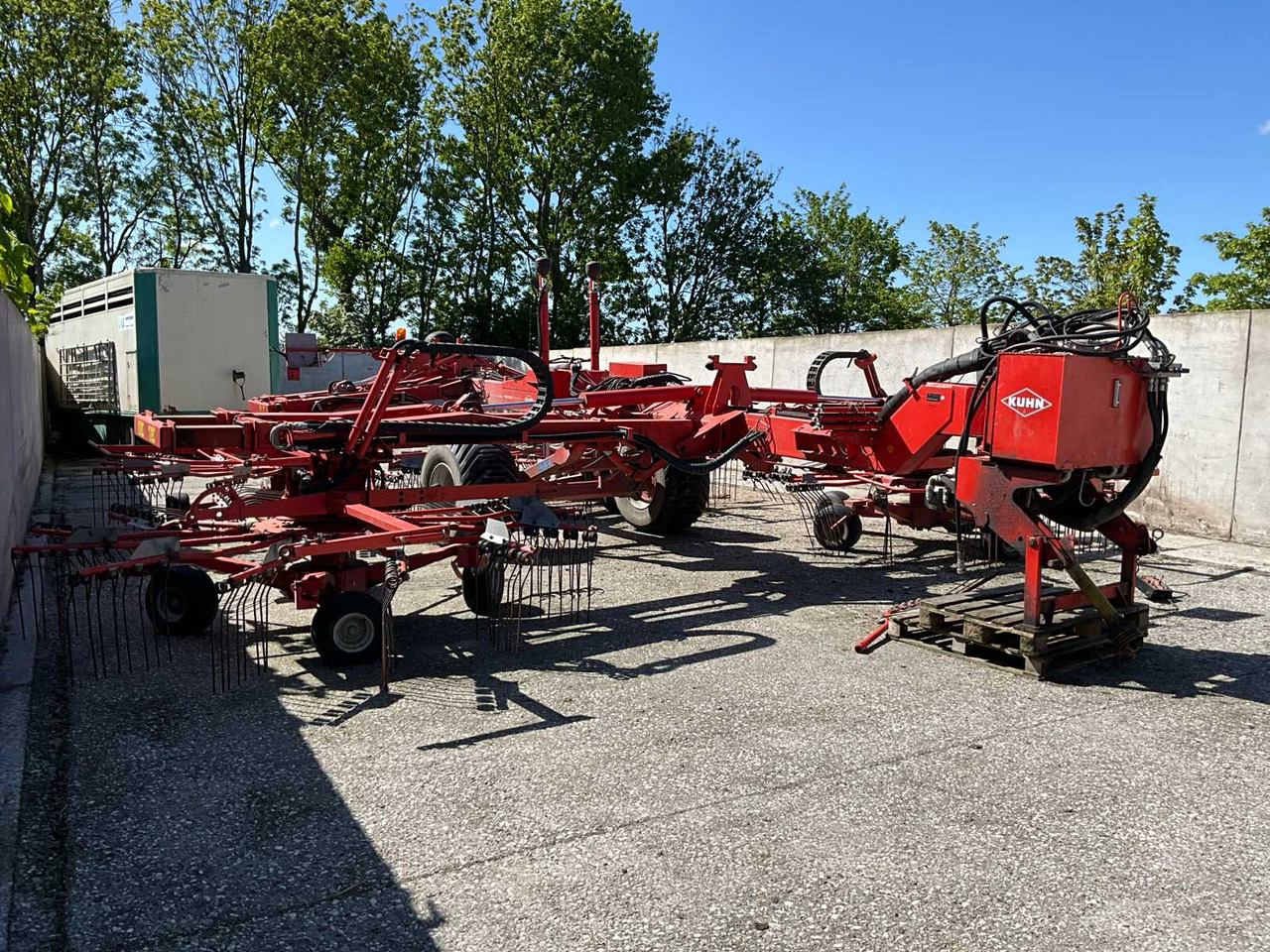 Kuhn GA 15021 - Maatalouskoneet: kuva Kuhn GA 15021 - Maatalouskoneet Kuhn GA 15021 - Maatalouskoneet: kuva Kuhn GA 15021 - Maatalouskoneet