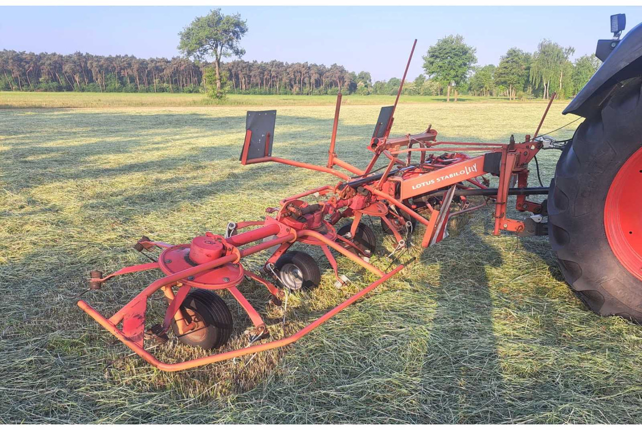 Lely 675 Stabilo AWS - Maatalouskoneet: kuva Lely 675 Stabilo AWS - Maatalouskoneet Lely 675 Stabilo AWS - Maatalouskoneet: kuva Lely 675 Stabilo AWS - Maatalouskoneet