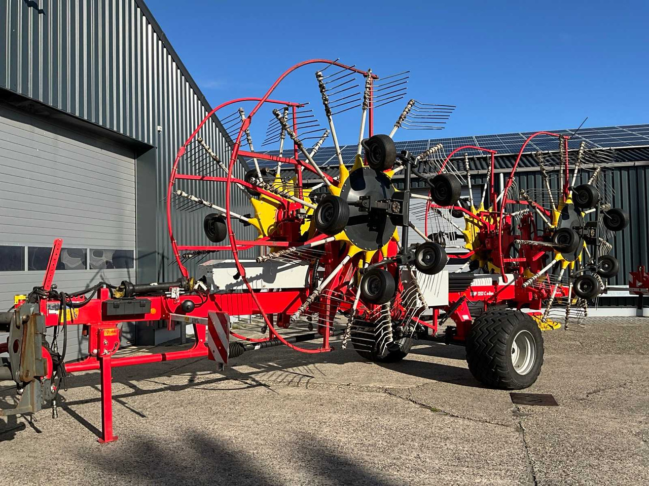 Pottinger Top 1252 C S-Line - Maatalouskoneet: kuva Pottinger Top 1252 C S-Line - Maatalouskoneet Pottinger Top 1252 C S-Line - Maatalouskoneet: kuva Pottinger Top 1252 C S-Line - Maatalouskoneet