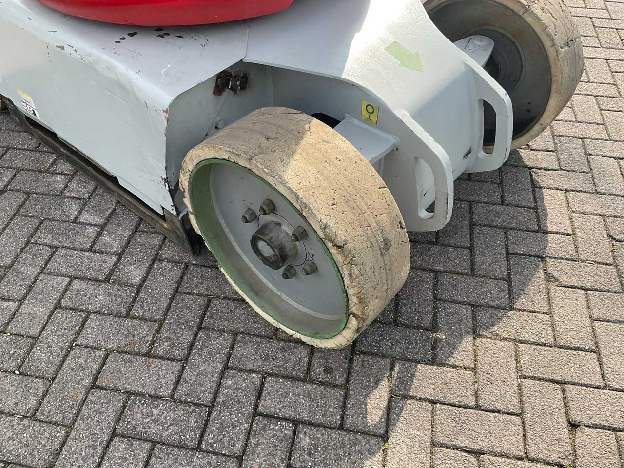 Henkilönostin Manitou 120 aetj: kuva Henkilönostin Manitou 120 aetj