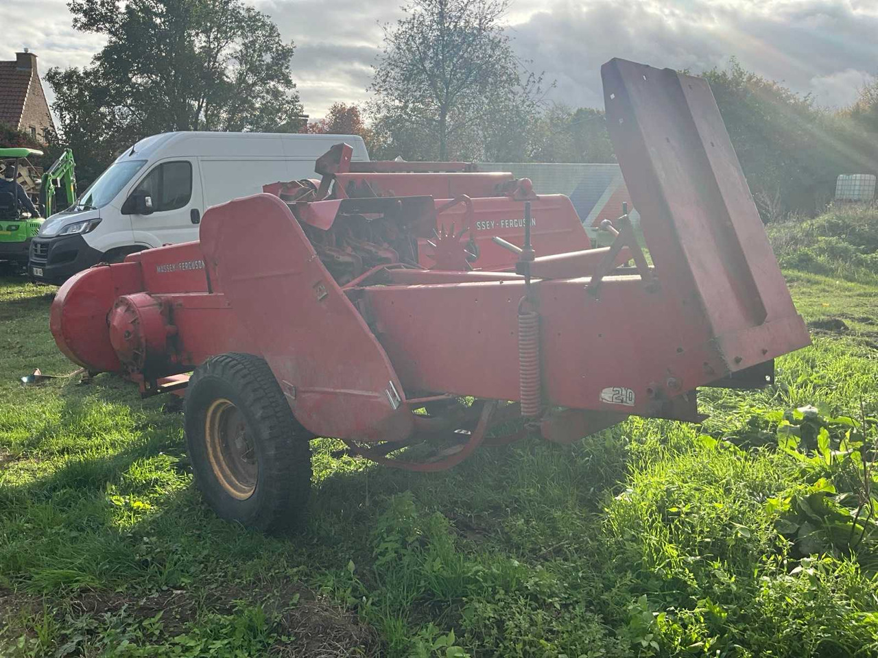 Massey Ferguson 20 - Kanttipaalain: kuva Massey Ferguson 20 - Kanttipaalain Massey Ferguson 20 - Kanttipaalain: kuva Massey Ferguson 20 - Kanttipaalain