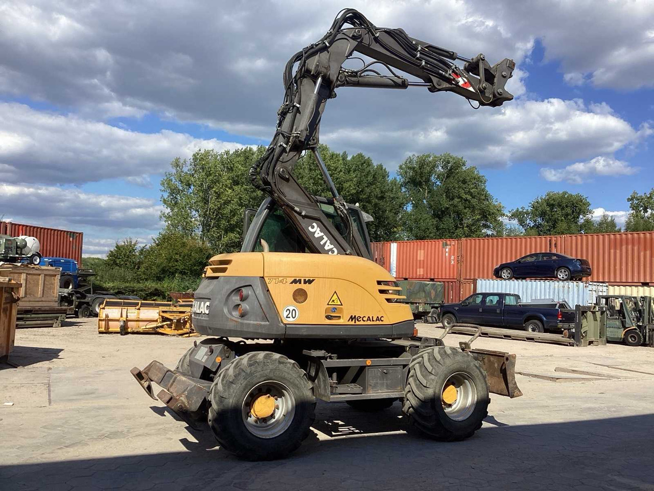 Mecalac 714MW - Ajoneuvonosturi: kuva Mecalac 714MW - Ajoneuvonosturi Mecalac 714MW - Ajoneuvonosturi: kuva Mecalac 714MW - Ajoneuvonosturi