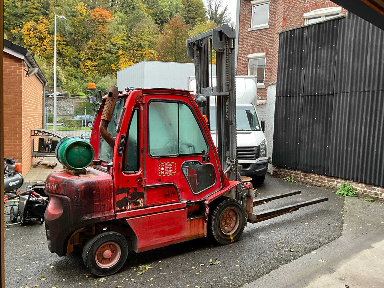 NISSAN 30-LQ FORKLIFT - Vastapainotrukki: kuva NISSAN 30-LQ FORKLIFT - Vastapainotrukki NISSAN 30-LQ FORKLIFT - Vastapainotrukki: kuva NISSAN 30-LQ FORKLIFT - Vastapainotrukki