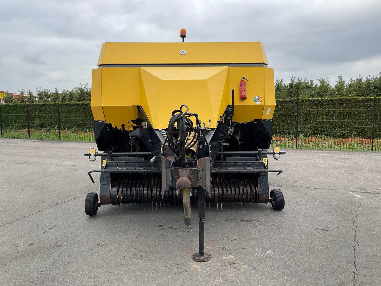 New Holland BB 960 R - Kanttipaalain: kuva New Holland BB 960 R - Kanttipaalain New Holland BB 960 R - Kanttipaalain: kuva New Holland BB 960 R - Kanttipaalain