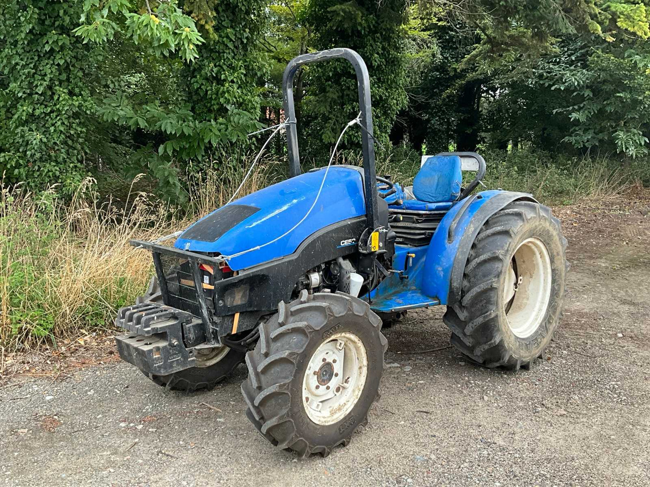New Holland TCE50 - Pientraktori: kuva New Holland TCE50 - Pientraktori New Holland TCE50 - Pientraktori: kuva New Holland TCE50 - Pientraktori