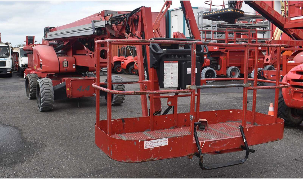 Nifty Lift HR28 Hybrid - Henkilönostin: kuva Nifty Lift HR28 Hybrid - Henkilönostin Nifty Lift HR28 Hybrid - Henkilönostin: kuva Nifty Lift HR28 Hybrid - Henkilönostin