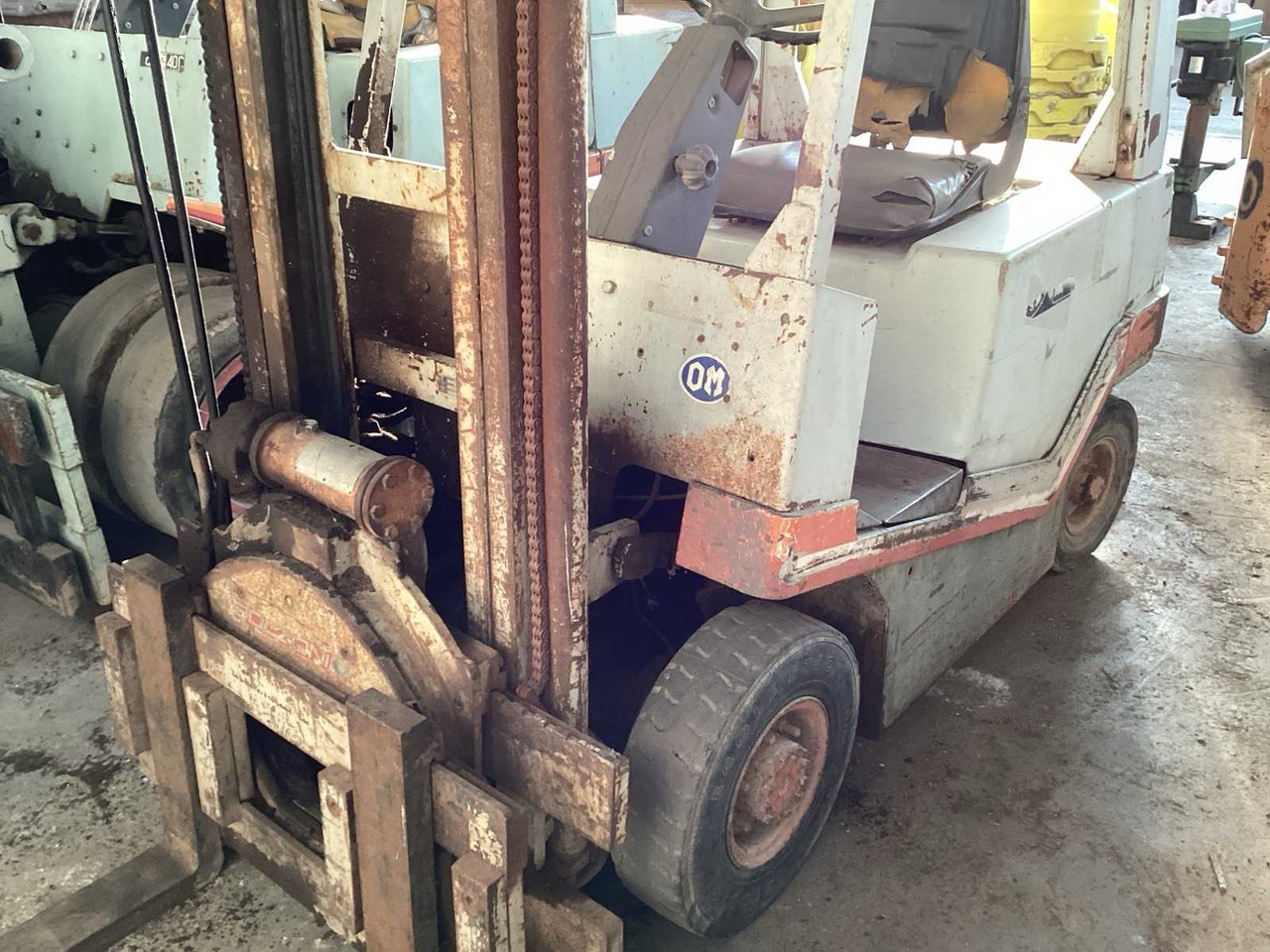 OM FORKLIFT - Vastapainotrukki: kuva OM FORKLIFT - Vastapainotrukki OM FORKLIFT - Vastapainotrukki: kuva OM FORKLIFT - Vastapainotrukki