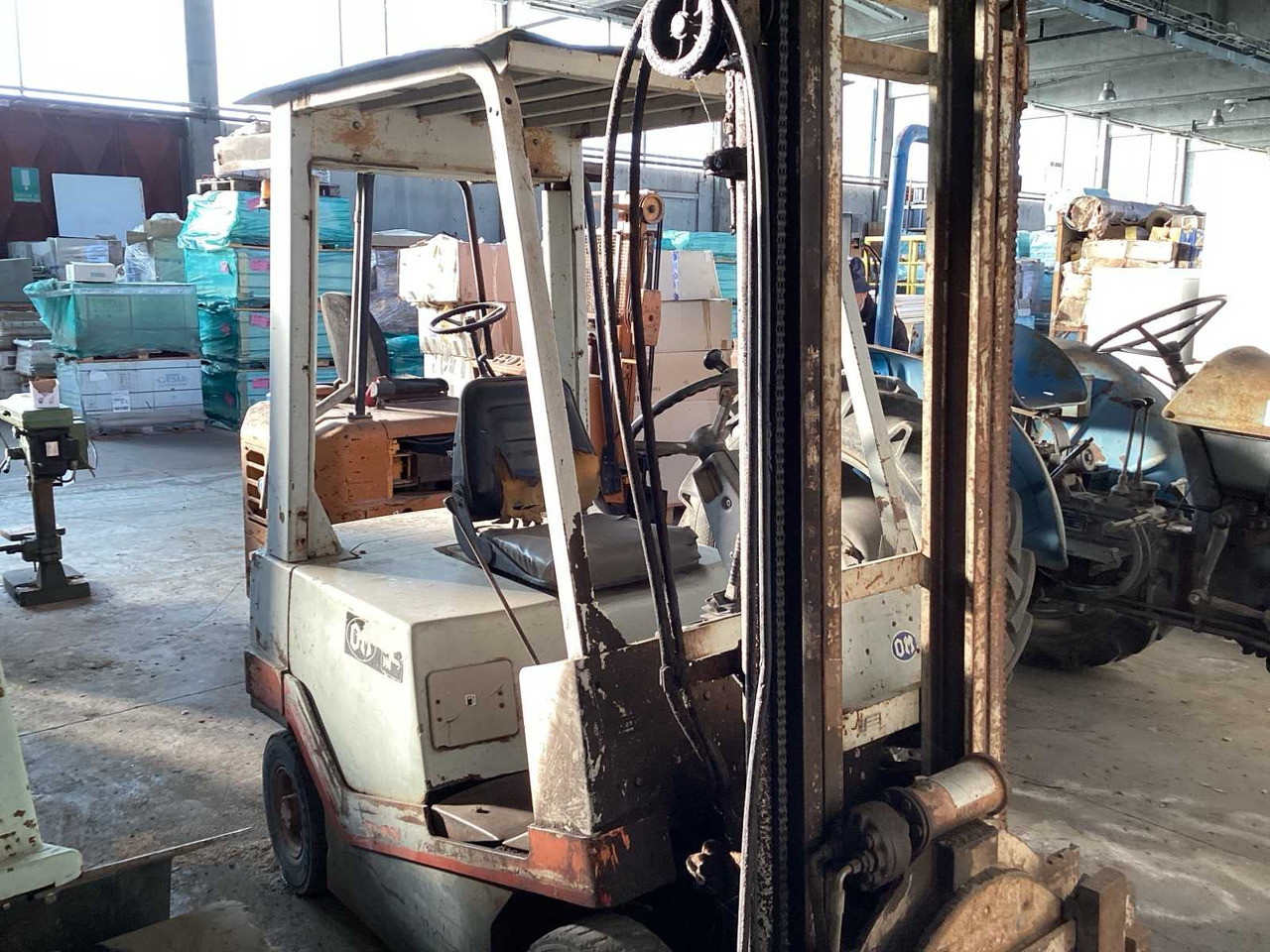 OM FORKLIFT - Vastapainotrukki: kuva OM FORKLIFT - Vastapainotrukki OM FORKLIFT - Vastapainotrukki: kuva OM FORKLIFT - Vastapainotrukki
