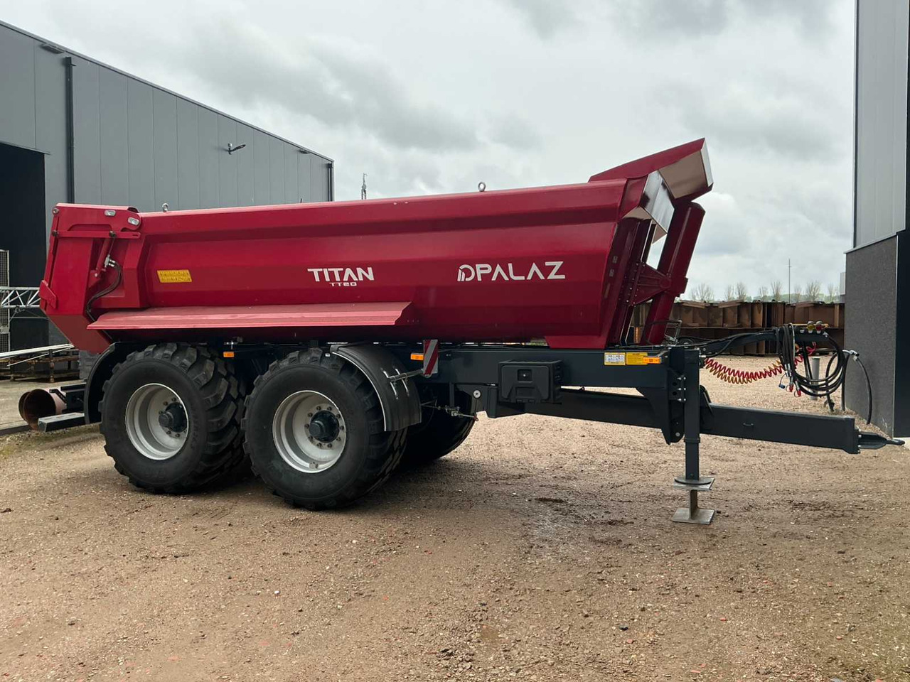 Palaz Halfpipe Titan TT20 Profiline - Maatalous kippiperävaunu: kuva Palaz Halfpipe Titan TT20 Profiline - Maatalous kippiperävaunu Palaz Halfpipe Titan TT20 Profiline - Maatalous kippiperävaunu: kuva Palaz Halfpipe Titan TT20 Profiline - Maatalous kippiperävaunu