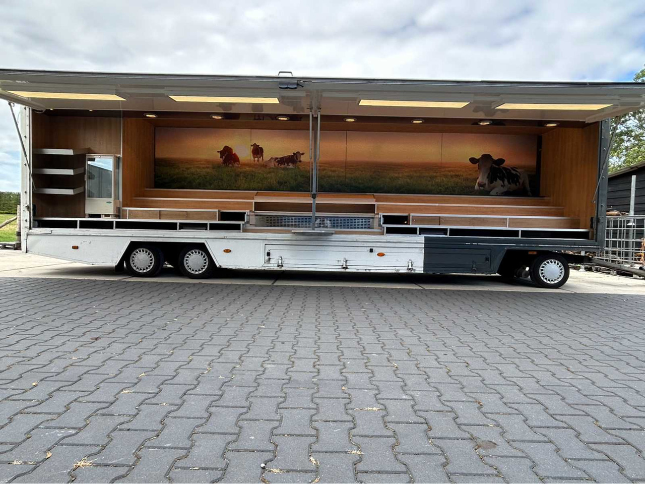 2003 HAPERT V3500 SALES TRAILER - Perävaunu: kuva 2003 HAPERT V3500 SALES TRAILER - Perävaunu 2003 HAPERT V3500 SALES TRAILER - Perävaunu: kuva 2003 HAPERT V3500 SALES TRAILER - Perävaunu
