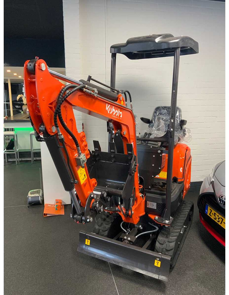Powered-By-Kubota U105 - Minikuormaaja: kuva Powered-By-Kubota U105 - Minikuormaaja Powered-By-Kubota U105 - Minikuormaaja: kuva Powered-By-Kubota U105 - Minikuormaaja