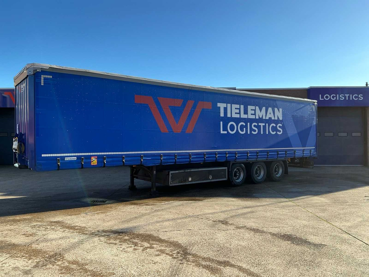 2023 KRONE SD SEMI-TRAILER - Puoliperävaunu: kuva 2023 KRONE SD SEMI-TRAILER - Puoliperävaunu 2023 KRONE SD SEMI-TRAILER - Puoliperävaunu: kuva 2023 KRONE SD SEMI-TRAILER - Puoliperävaunu