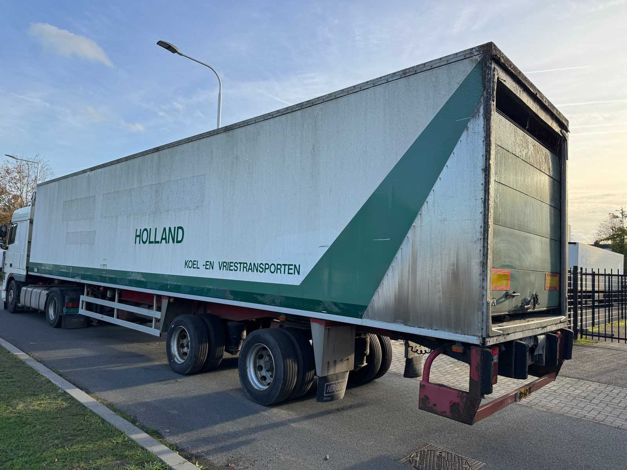 FLOOR - 1996 - FLO 12 202 - SEMI-TRAILER - Puoliperävaunu: kuva FLOOR - 1996 - FLO 12 202 - SEMI-TRAILER - Puoliperävaunu FLOOR - 1996 - FLO 12 202 - SEMI-TRAILER - Puoliperävaunu: kuva FLOOR - 1996 - FLO 12 202 - SEMI-TRAILER - Puoliperävaunu