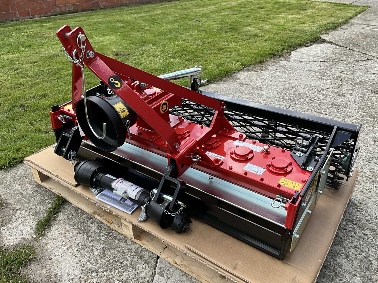 R2-Rinaldi MTZ150 - Vaakatasojyrsin: kuva R2-Rinaldi MTZ150 - Vaakatasojyrsin R2-Rinaldi MTZ150 - Vaakatasojyrsin: kuva R2-Rinaldi MTZ150 - Vaakatasojyrsin