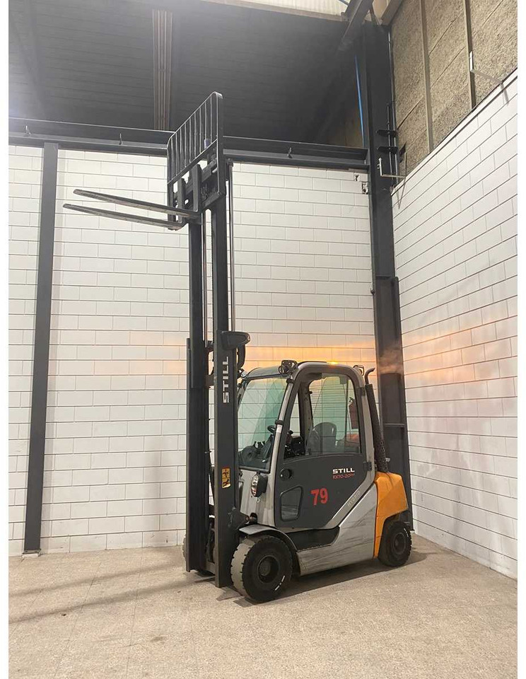 STILL - 2018 - RX 70-20/600 T - FORKLIFT - Vastapainotrukki: kuva STILL - 2018 - RX 70-20/600 T - FORKLIFT - Vastapainotrukki STILL - 2018 - RX 70-20/600 T - FORKLIFT - Vastapainotrukki: kuva STILL - 2018 - RX 70-20/600 T - FORKLIFT - Vastapainotrukki