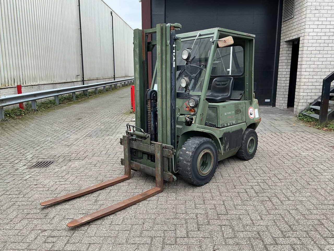 STILL - DFG 4002 - FORKLIFT TRUCKS - 1988 - Vastapainotrukki: kuva STILL - DFG 4002 - FORKLIFT TRUCKS - 1988 - Vastapainotrukki STILL - DFG 4002 - FORKLIFT TRUCKS - 1988 - Vastapainotrukki: kuva STILL - DFG 4002 - FORKLIFT TRUCKS - 1988 - Vastapainotrukki