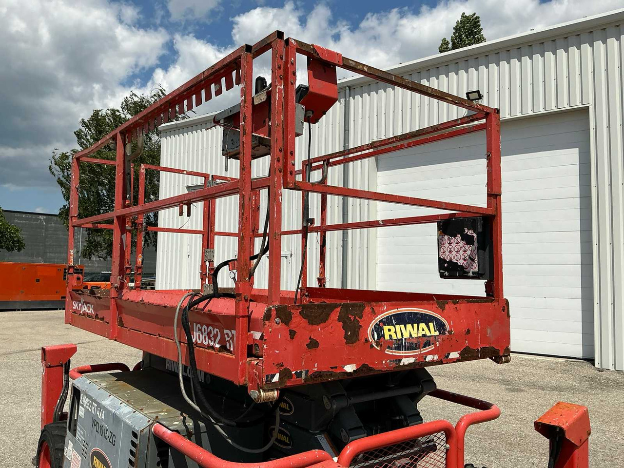 Henkilönostin Skyjack SJ6832RT 4x4: kuva Henkilönostin Skyjack SJ6832RT 4x4