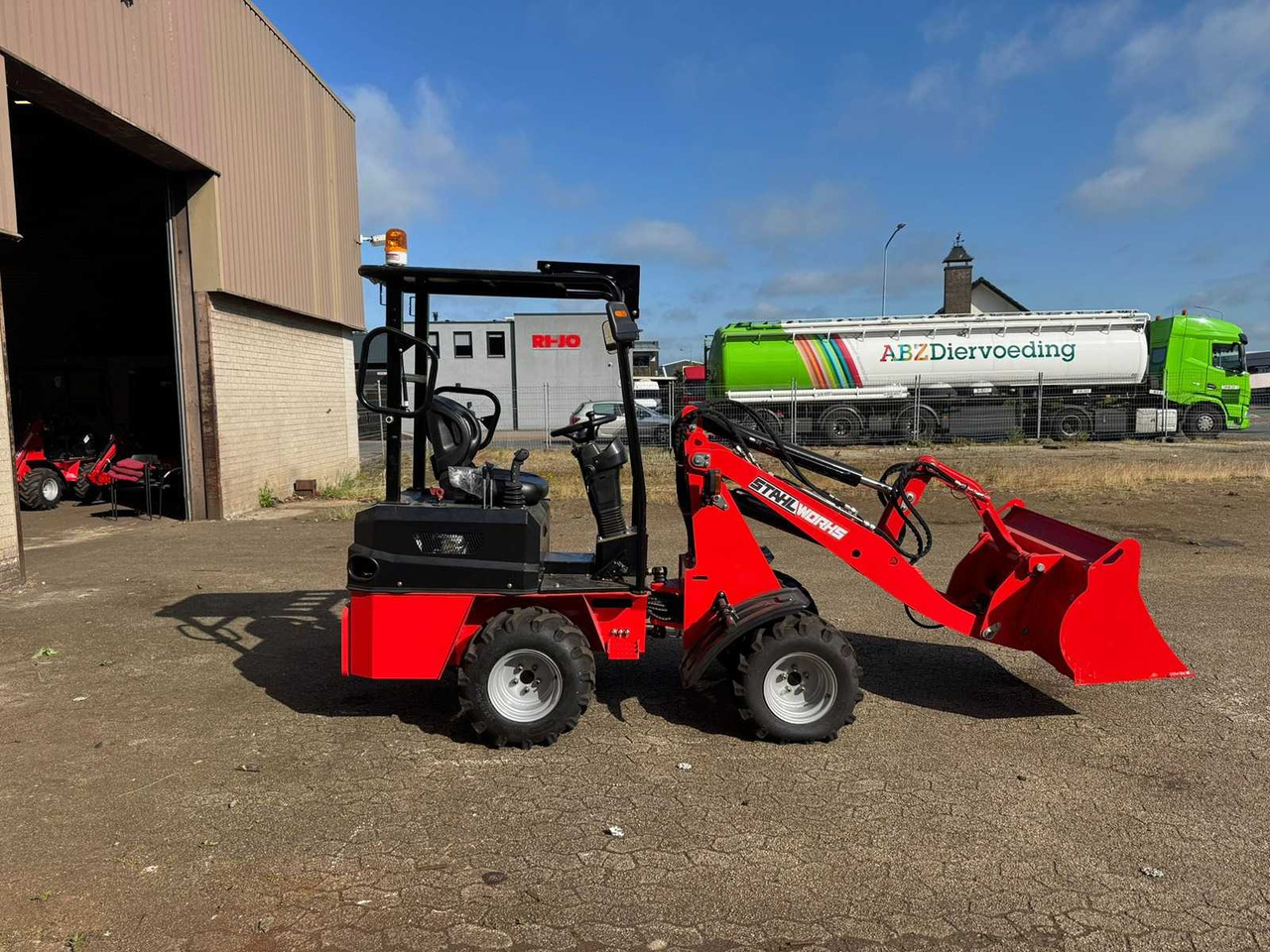 Stahlworks R906 - Pyöräkuormaaja: kuva Stahlworks R906 - Pyöräkuormaaja Stahlworks R906 - Pyöräkuormaaja: kuva Stahlworks R906 - Pyöräkuormaaja