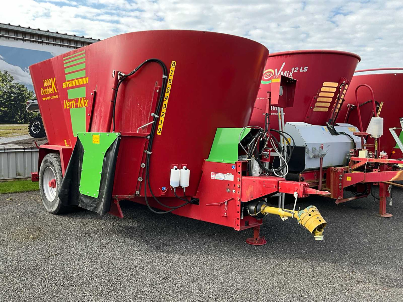 Strautmann Verti-Mix 1800 Double K - Seosrehuvaunu: kuva Strautmann Verti-Mix 1800 Double K - Seosrehuvaunu Strautmann Verti-Mix 1800 Double K - Seosrehuvaunu: kuva Strautmann Verti-Mix 1800 Double K - Seosrehuvaunu