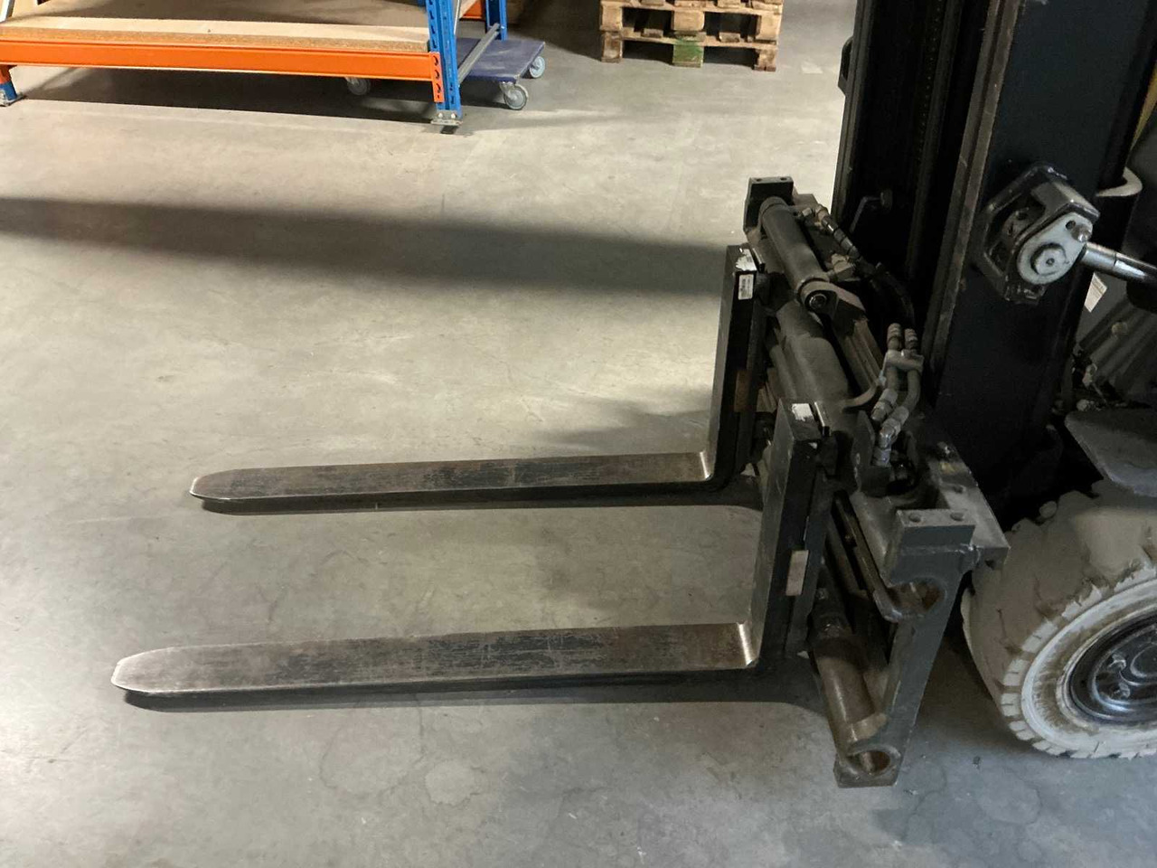 TOYOTA - 2005 - 7FBMF 16 - FORKLIFT - Vastapainotrukki: kuva TOYOTA - 2005 - 7FBMF 16 - FORKLIFT - Vastapainotrukki TOYOTA - 2005 - 7FBMF 16 - FORKLIFT - Vastapainotrukki: kuva TOYOTA - 2005 - 7FBMF 16 - FORKLIFT - Vastapainotrukki