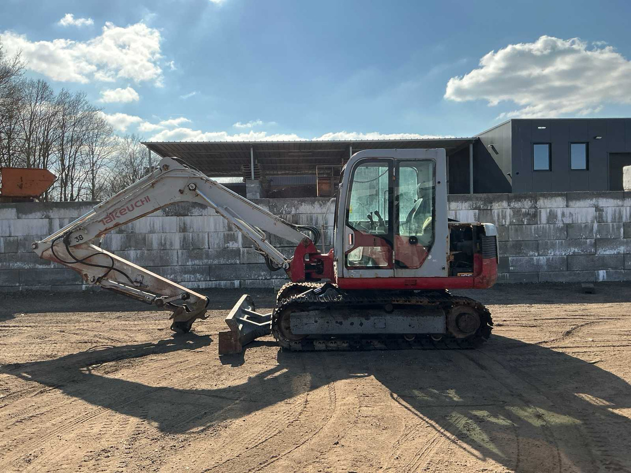 Takeuchi Tb175 - Telakaivukone: kuva Takeuchi Tb175 - Telakaivukone Takeuchi Tb175 - Telakaivukone: kuva Takeuchi Tb175 - Telakaivukone