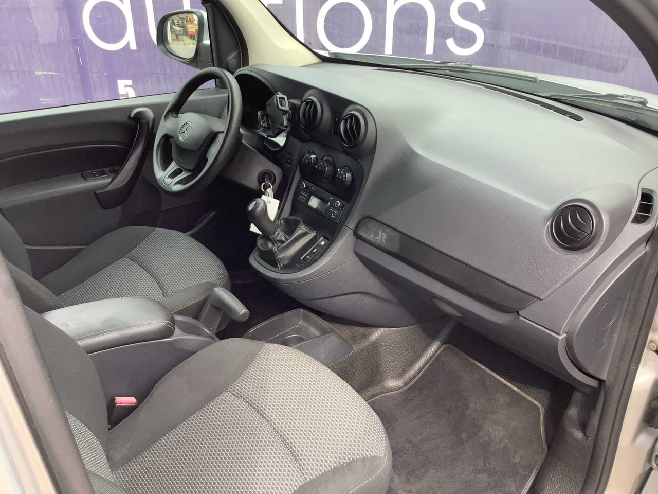 2014 - MERCEDES-BENZ - CITAN - 109 CDI BLUEEFF. - COMPANY CAR - Tavara-auto: kuva 2014 - MERCEDES-BENZ - CITAN - 109 CDI BLUEEFF. - COMPANY CAR - Tavara-auto 2014 - MERCEDES-BENZ - CITAN - 109 CDI BLUEEFF. - COMPANY CAR - Tavara-auto: kuva 2014 - MERCEDES-BENZ - CITAN - 109 CDI BLUEEFF. - COMPANY CAR - Tavara-auto