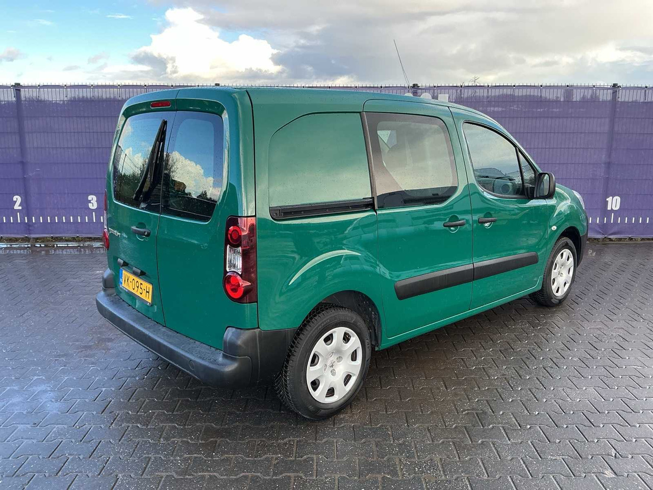 2014 - PEUGEOT - PARTNER - 120 1.6 HDI L1XR PR+ - COMMERCIAL VEHICLE - Tavara-auto: kuva 2014 - PEUGEOT - PARTNER - 120 1.6 HDI L1XR PR+ - COMMERCIAL VEHICLE - Tavara-auto 2014 - PEUGEOT - PARTNER - 120 1.6 HDI L1XR PR+ - COMMERCIAL VEHICLE - Tavara-auto: kuva 2014 - PEUGEOT - PARTNER - 120 1.6 HDI L1XR PR+ - COMMERCIAL VEHICLE - Tavara-auto