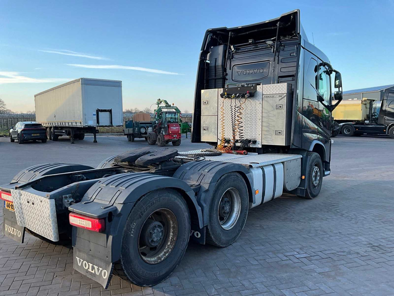 2014 VOLVO FH16 TRACTOR - Tavara-auto: kuva 2014 VOLVO FH16 TRACTOR - Tavara-auto 2014 VOLVO FH16 TRACTOR - Tavara-auto: kuva 2014 VOLVO FH16 TRACTOR - Tavara-auto