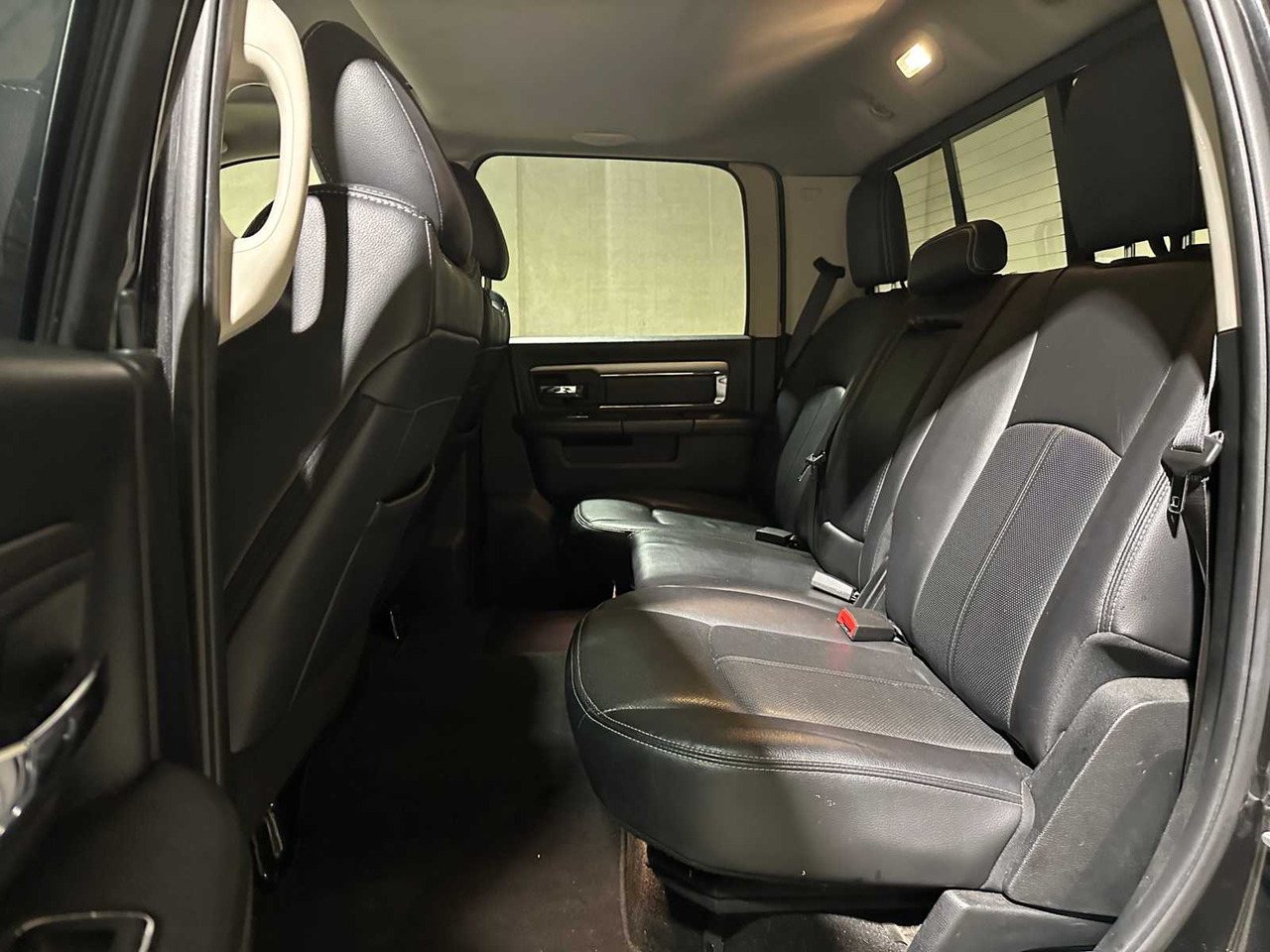 Tavara-auto DODGE RAM 1500 5.7 V8 QUAD CAB 6'4 401HP 2018, V-442-LL COMMERCIAL VEHICLE: kuva Tavara-auto DODGE RAM 1500 5.7 V8 QUAD CAB 6'4 401HP 2018, V-442-LL COMMERCIAL VEHICLE Tavara-auto DODGE RAM 1500 5.7 V8 QUAD CAB 6'4 401HP 2018, V-442-LL COMMERCIAL VEHICLE: kuva Tavara-auto DODGE RAM 1500 5.7 V8 QUAD CAB 6'4 401HP 2018, V-442-LL COMMERCIAL VEHICLE