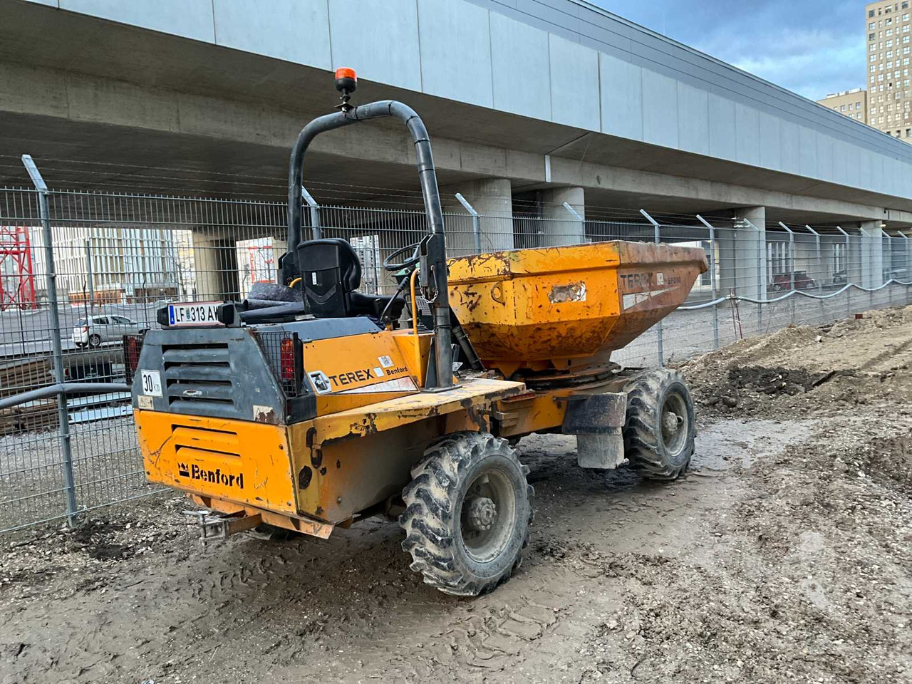Terex PS5000 - Maatalous kippiperävaunu: kuva Terex PS5000 - Maatalous kippiperävaunu Terex PS5000 - Maatalous kippiperävaunu: kuva Terex PS5000 - Maatalous kippiperävaunu