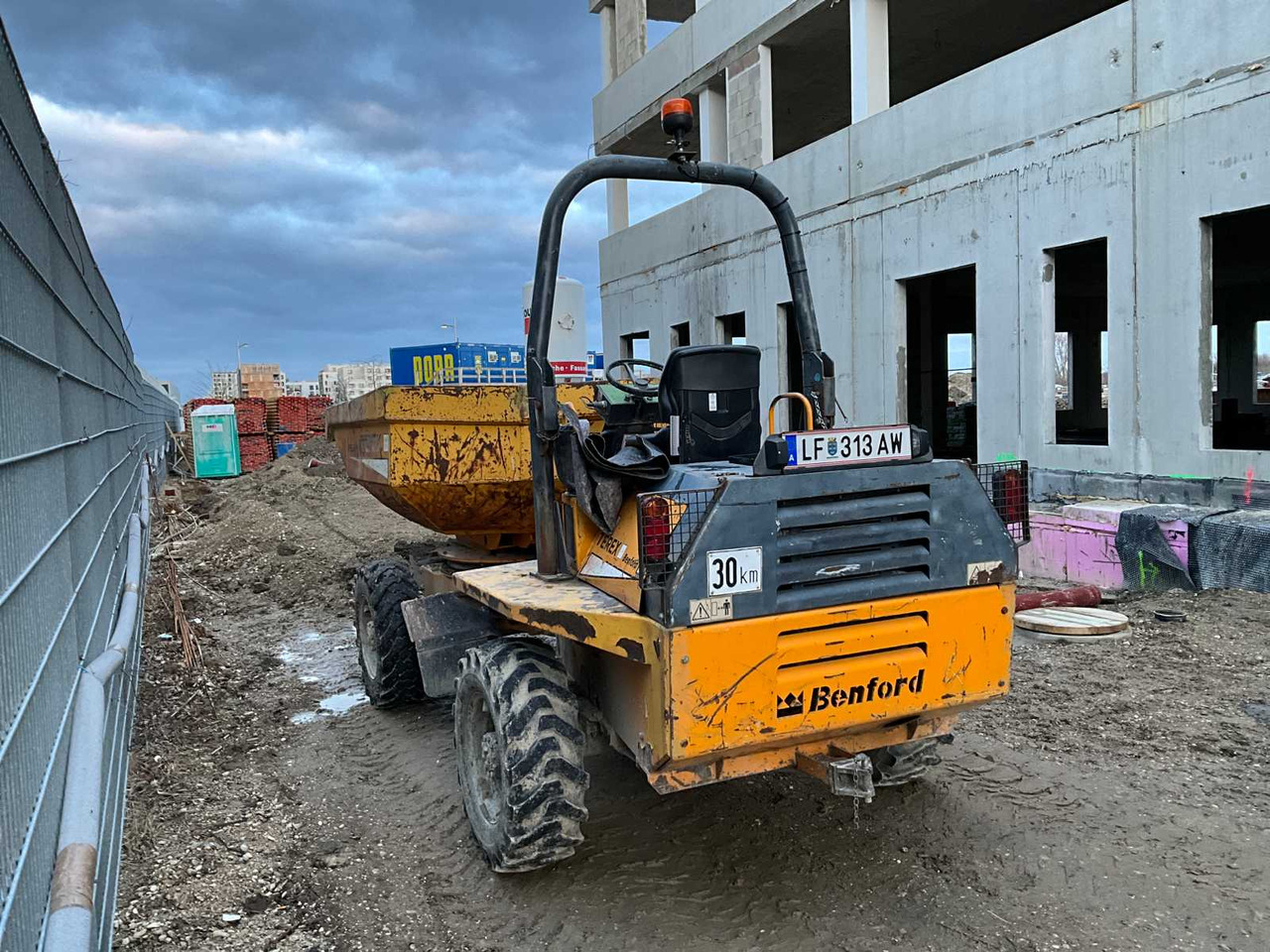 Terex PS5000 - Maatalous kippiperävaunu: kuva Terex PS5000 - Maatalous kippiperävaunu Terex PS5000 - Maatalous kippiperävaunu: kuva Terex PS5000 - Maatalous kippiperävaunu