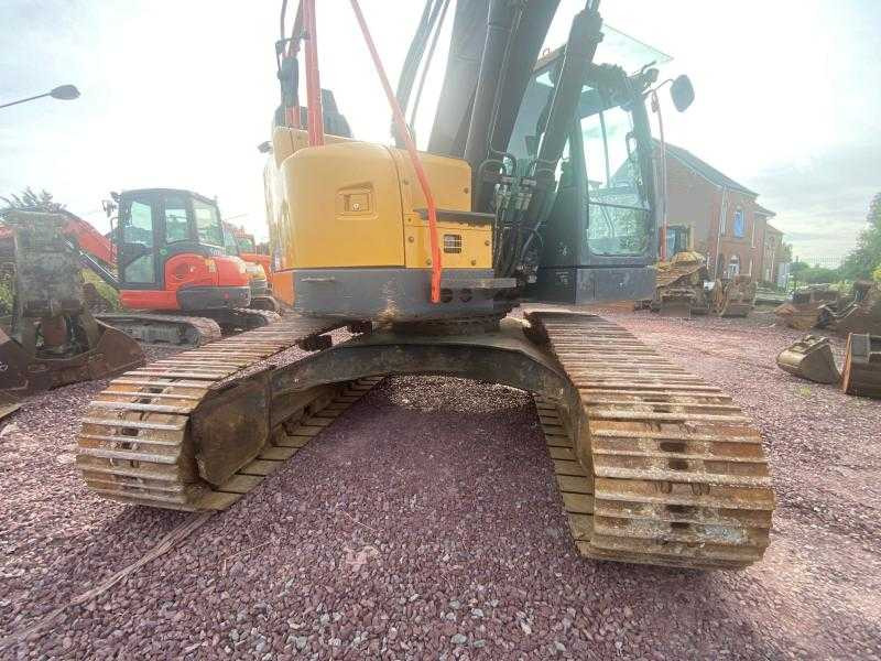 VOLVO ECR 235EL 25 TON CRAWLER EXCAVATOR - Kaivuri: kuva VOLVO ECR 235EL 25 TON CRAWLER EXCAVATOR - Kaivuri VOLVO ECR 235EL 25 TON CRAWLER EXCAVATOR - Kaivuri: kuva VOLVO ECR 235EL 25 TON CRAWLER EXCAVATOR - Kaivuri